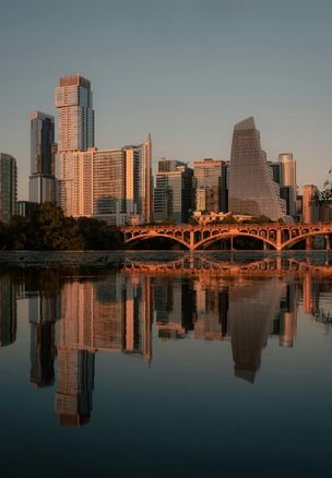 Famous BBQ, coffee shops and live music food venues in Austin